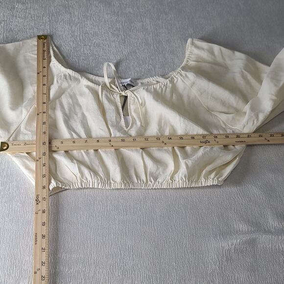 Weworewhat linen bell wrist  tie front linen cropped milkmaid top Size Large - Picture 4 of 9